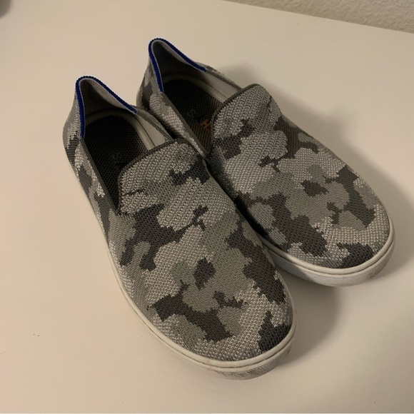 Rothy's The Kids Sneaker In Grey Camo Unisex Size 4 Sold Out - Picture 2 of 6